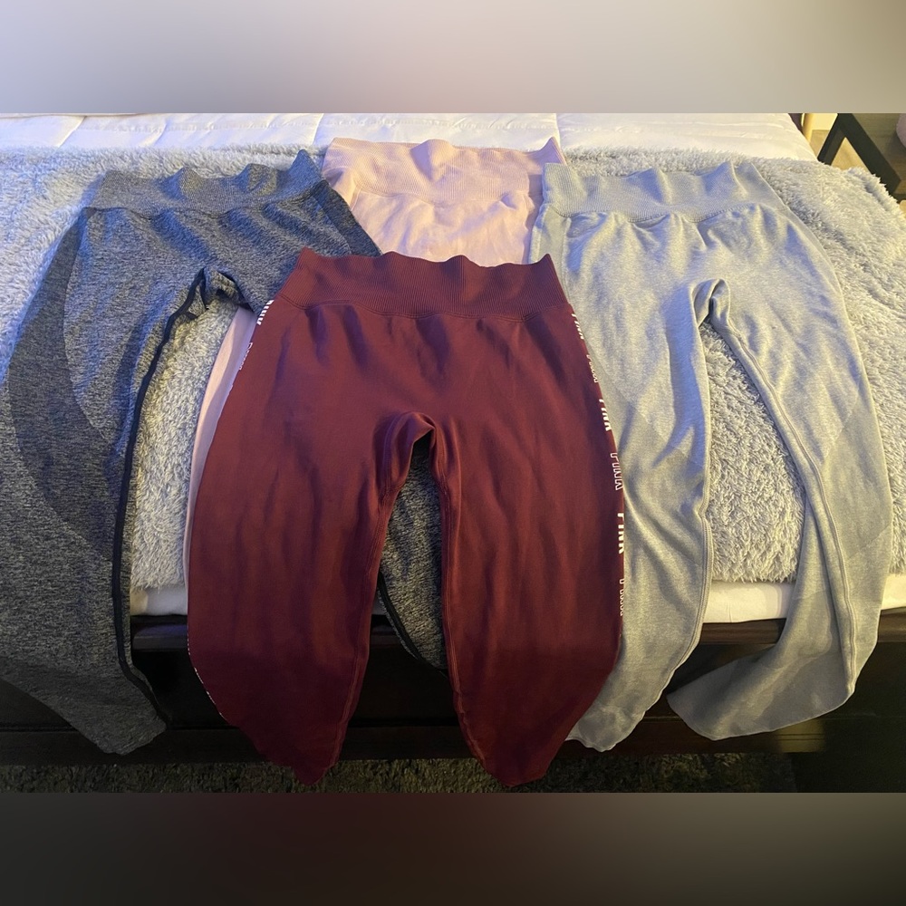 PINK SEAMLESS LEGGINGS